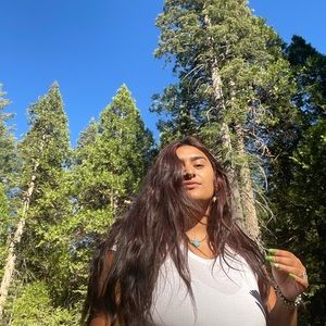 Meet your Posher, Isabel